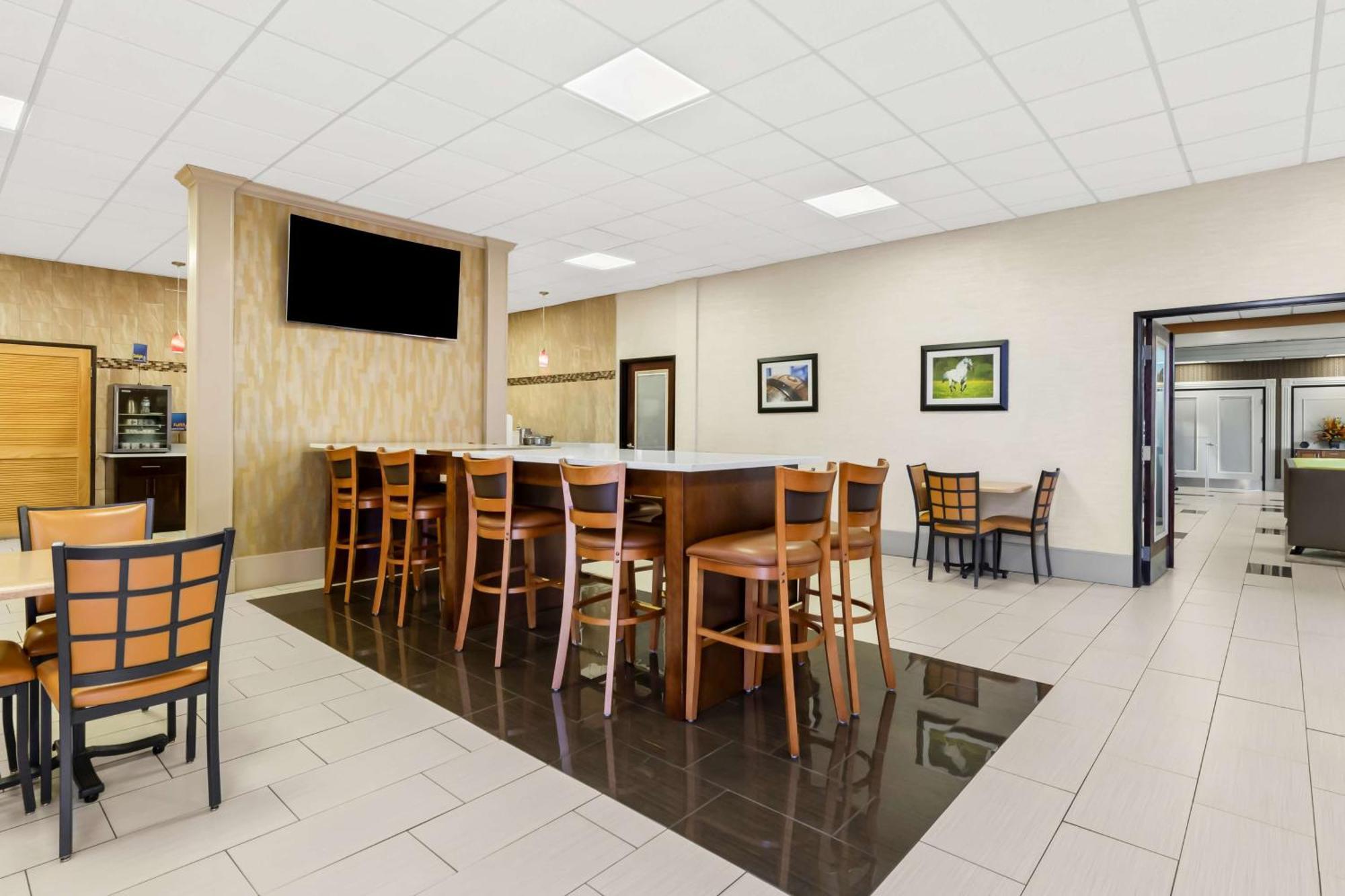 Best Western - Fayetteville מראה חיצוני תמונה