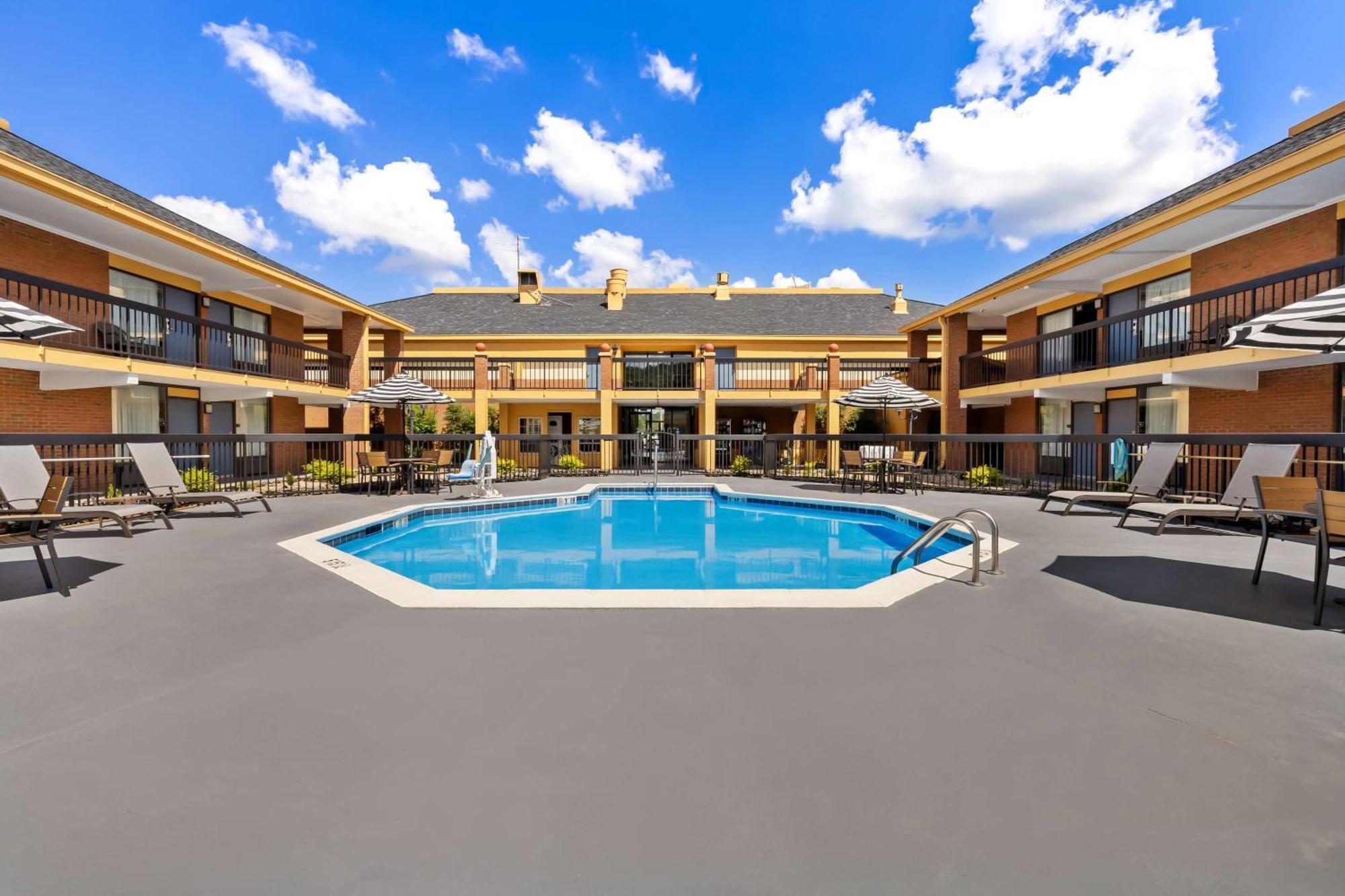 Best Western - Fayetteville מראה חיצוני תמונה