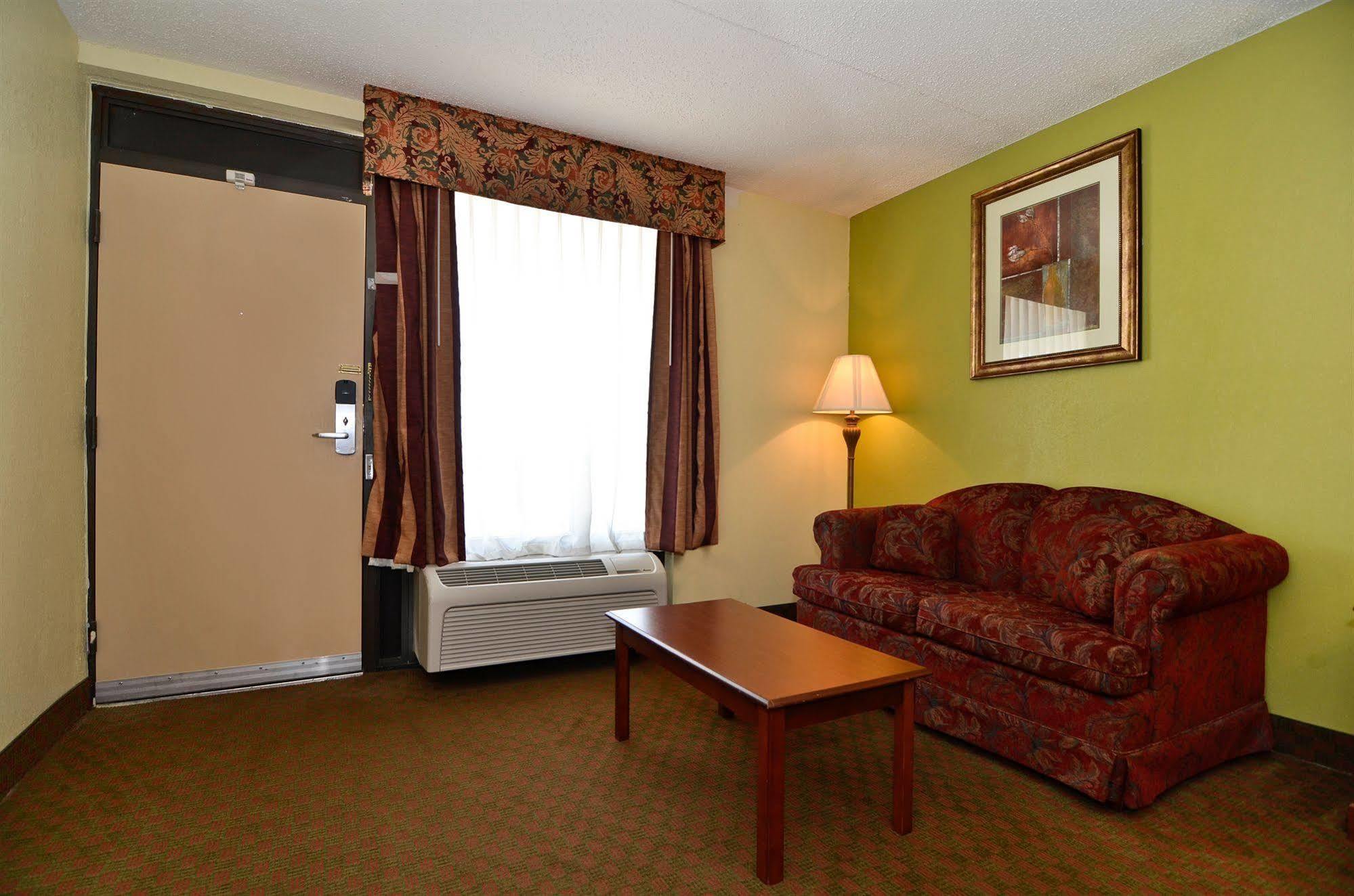 Best Western - Fayetteville מראה חיצוני תמונה