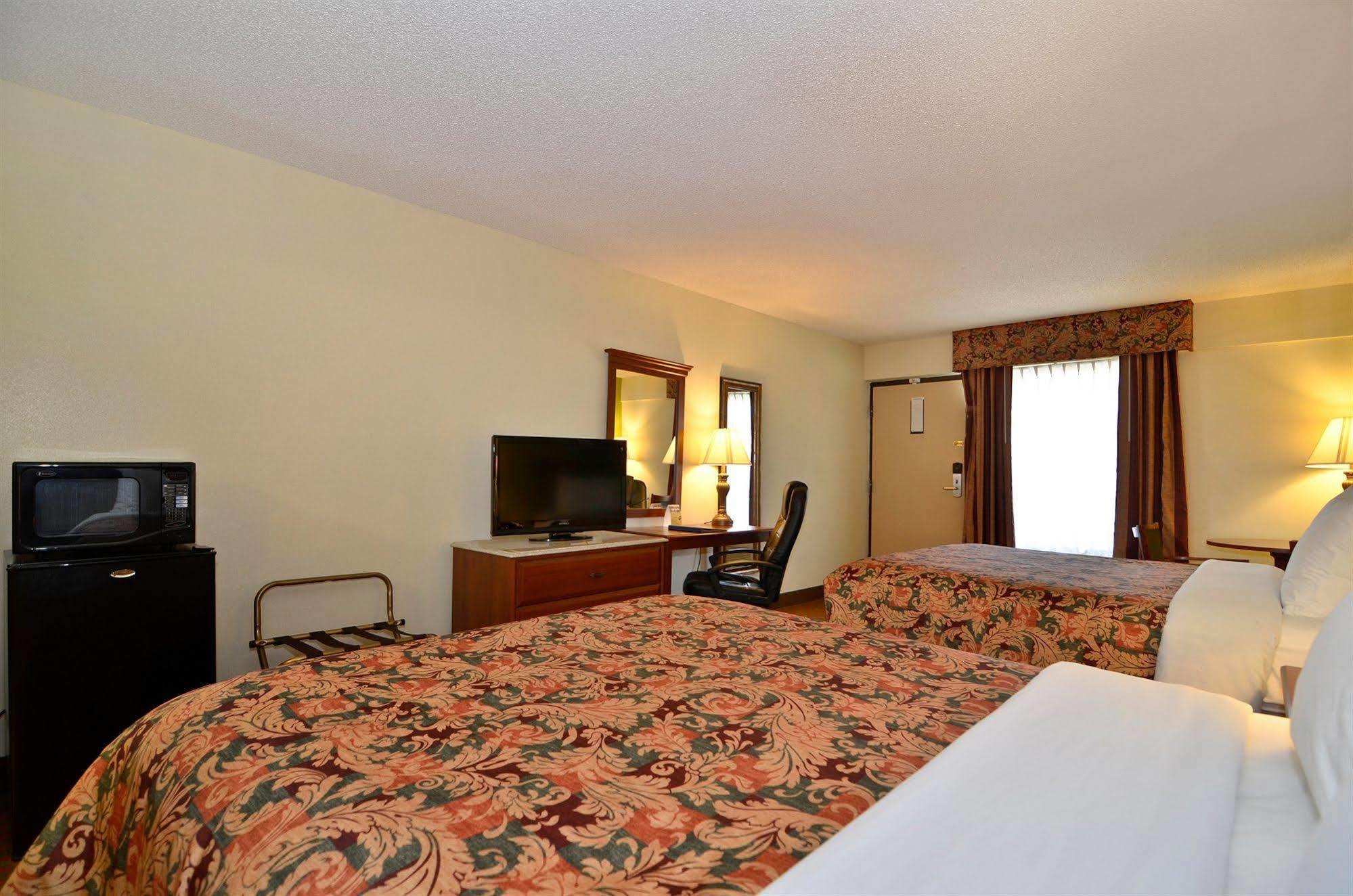 Best Western - Fayetteville מראה חיצוני תמונה