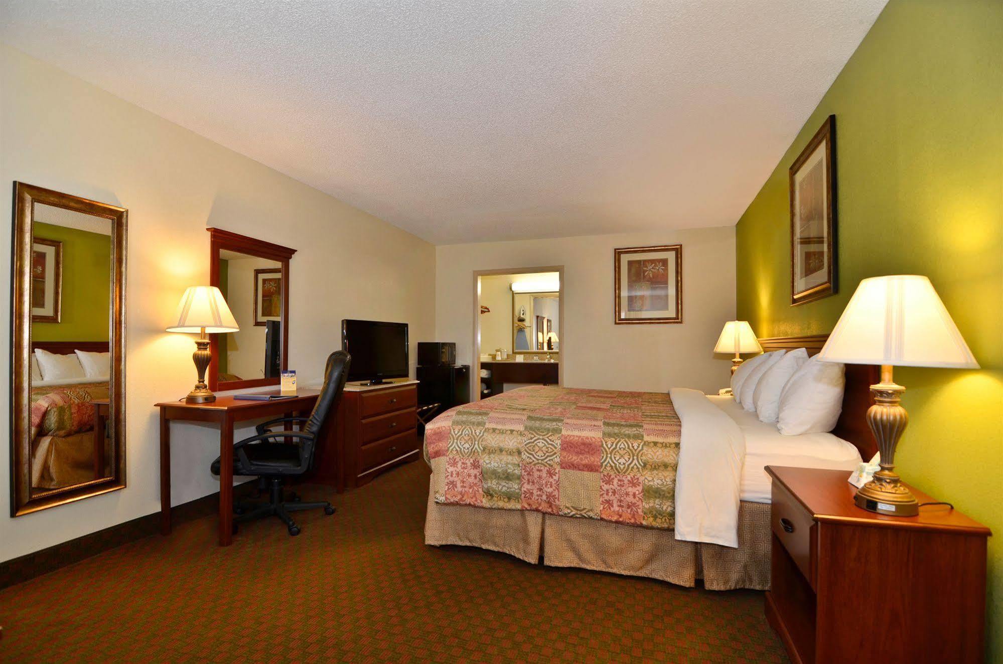 Best Western - Fayetteville מראה חיצוני תמונה